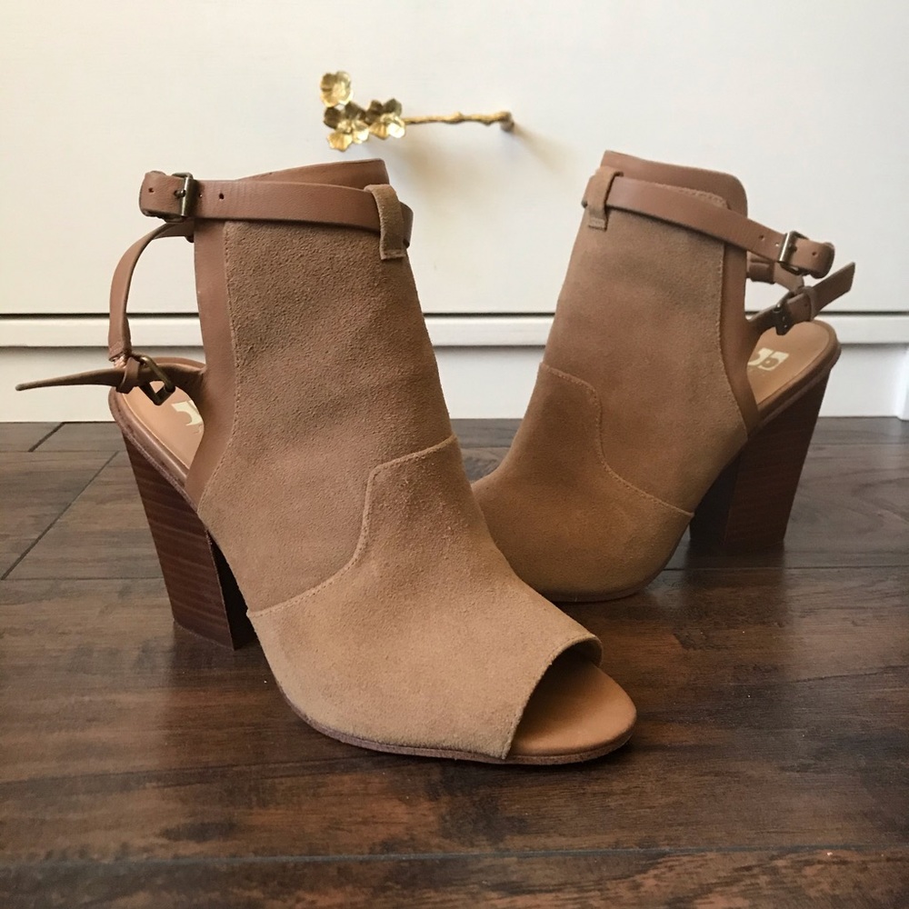 Joes Jeans open toe heels in brown suede